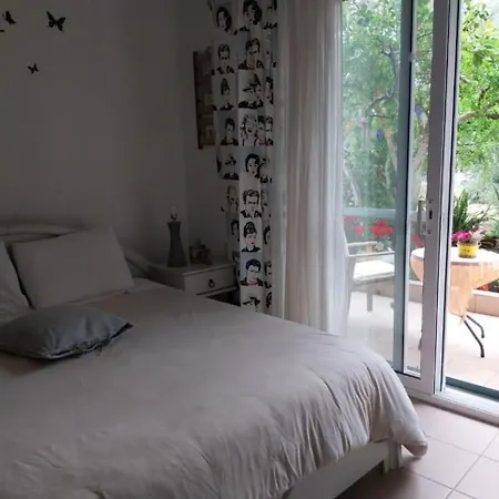 Efi's Appartement *