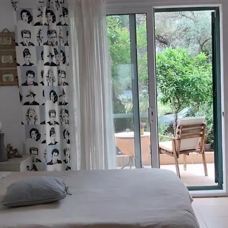 Apartman Efi's *