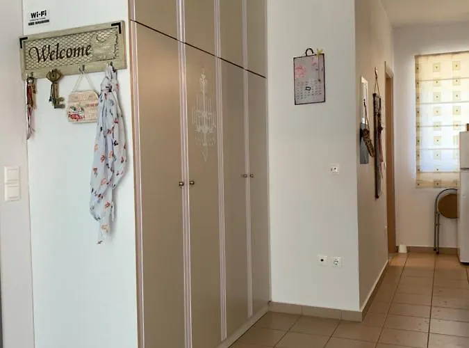 Апартаменты Efi's *