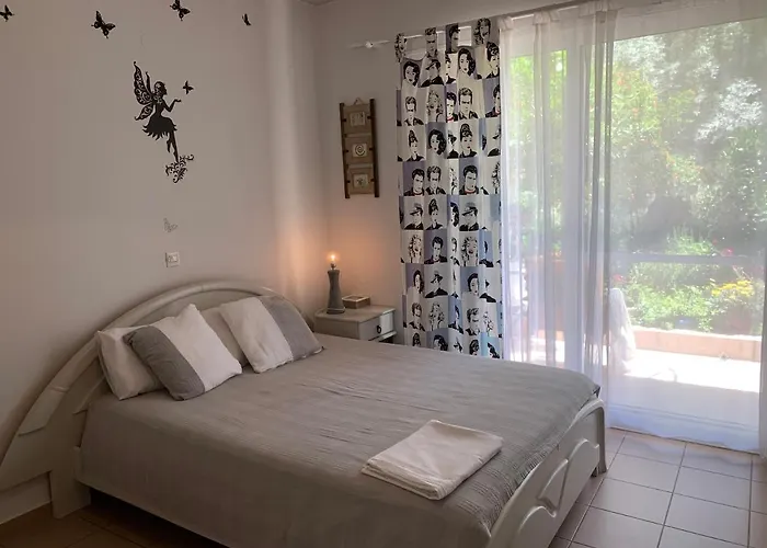 Efi's Лефкада