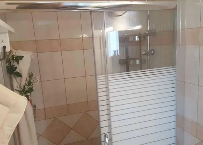 Efi's Лефкада